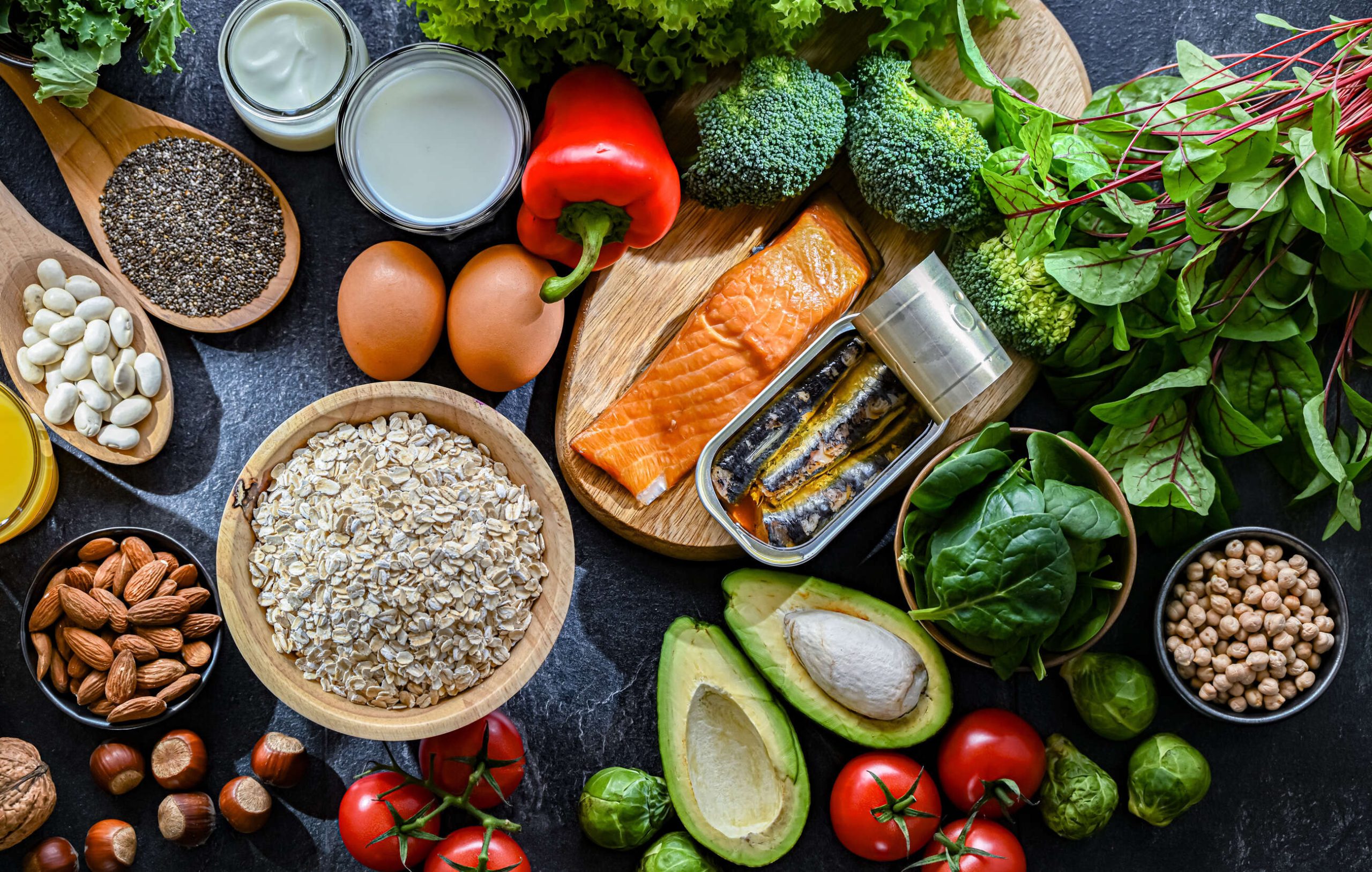 Dieta a osteoporoza. Jak dieta wpływa na rozwój i leczenie osteoporozy?