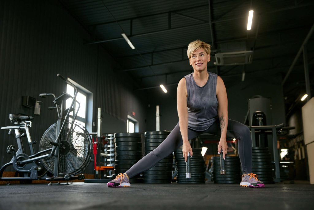 Ćwiczenia przy osteoporozie. Co ćwiczyć, czego unikać?